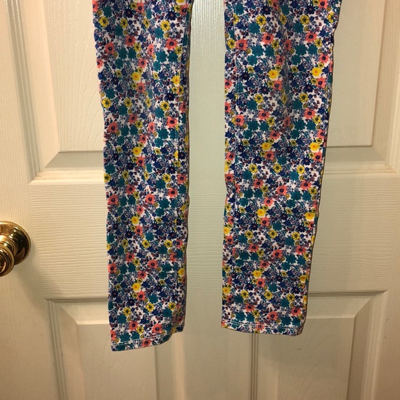 Old Navy Girls Jeggings and Blouse - Picture 6 of 8